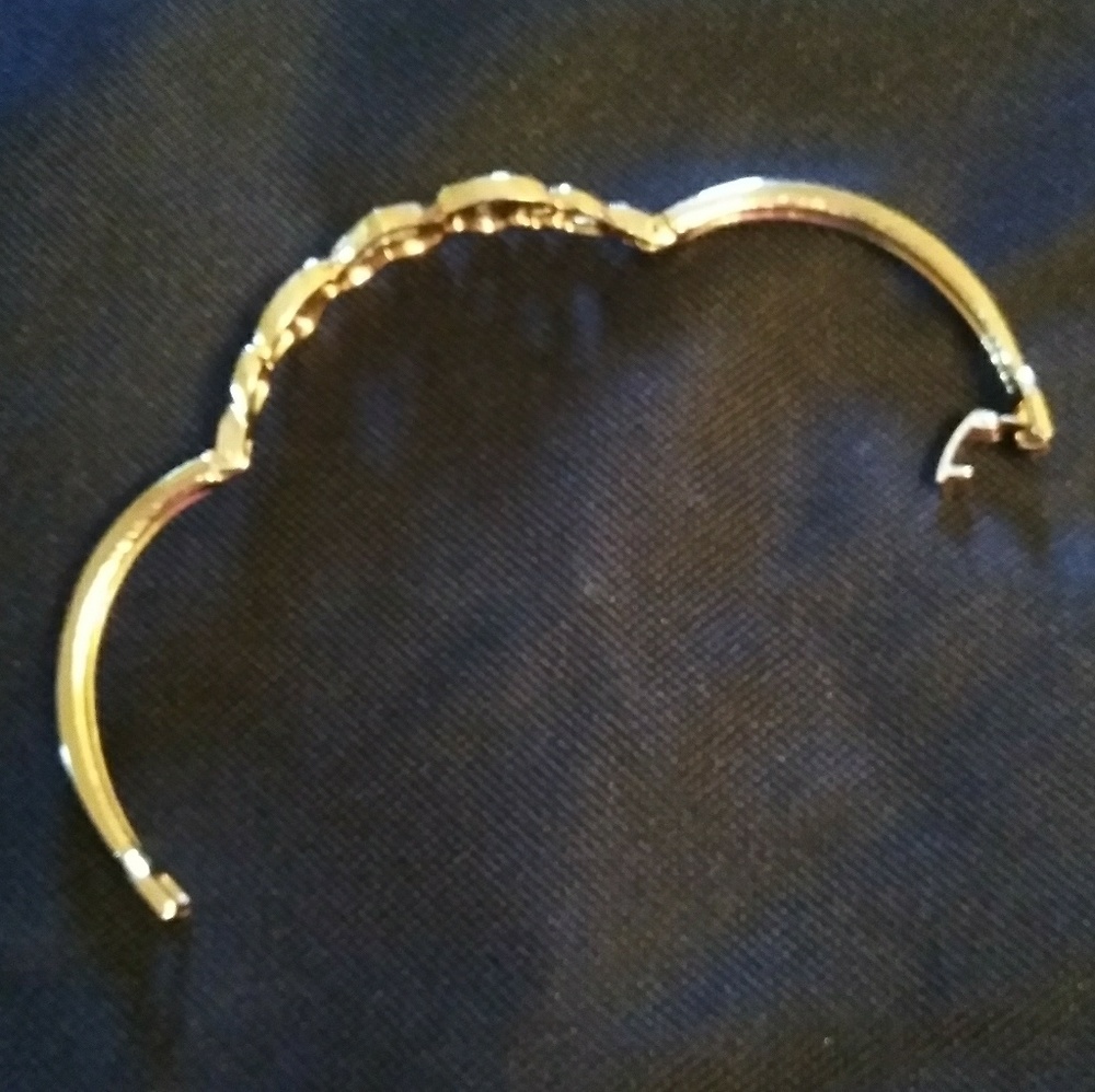 💕 VALENTINE'S BRACELET 💕 - Picture 5 of 5